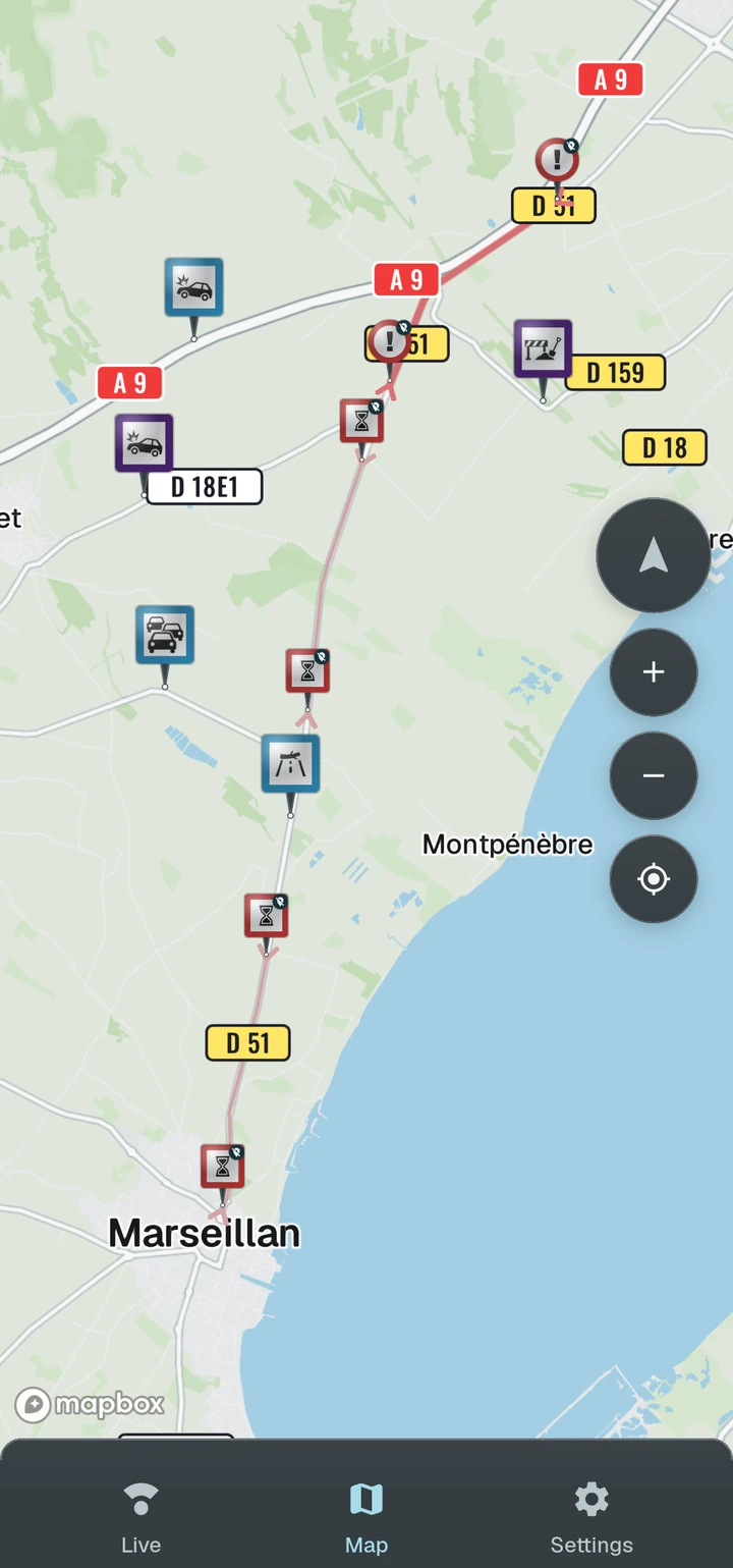 Speedix map: danger zones, incidents and reports along a route